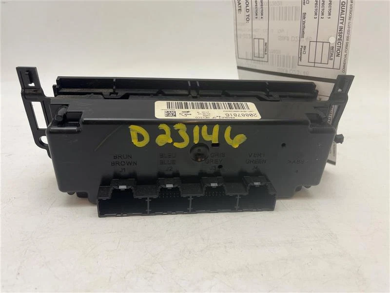 Used A/C Selector Switch fits: 2010 Chevrolet Silverado 1500 pickup manual contr - Image 1 of 4