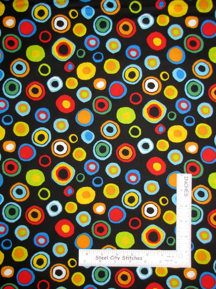 Círculos multicolores Slow Poke Bullseye en tela de algodón negro Santee por yarda Foto 1 de 1