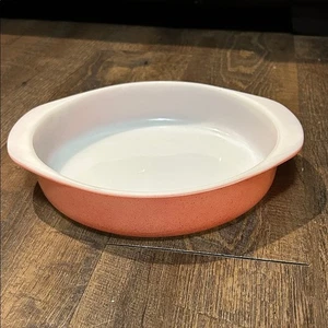 De colección Pyrex #221 Rosa Flamenco 8" Redondo Cazuela Plato para Hornear Utensilios para Horno - Imagen 1 de 8