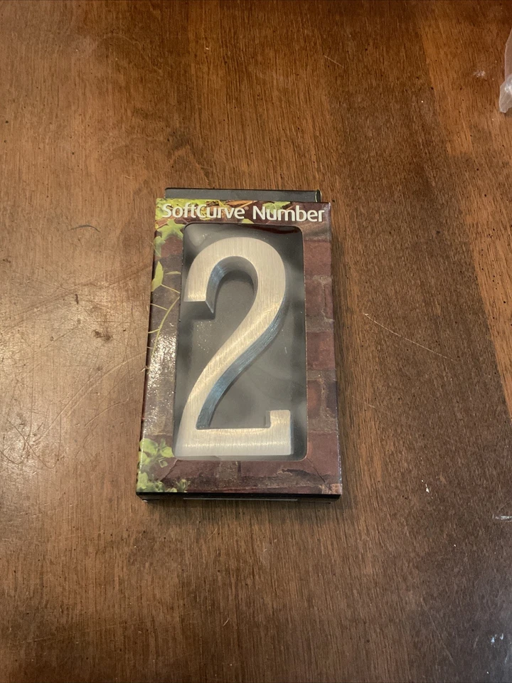 Placa de dirección de níquel satinado macizo. Número dos 2 por Softcurve 4” X 2”. Caja abierta Foto 1 de 1