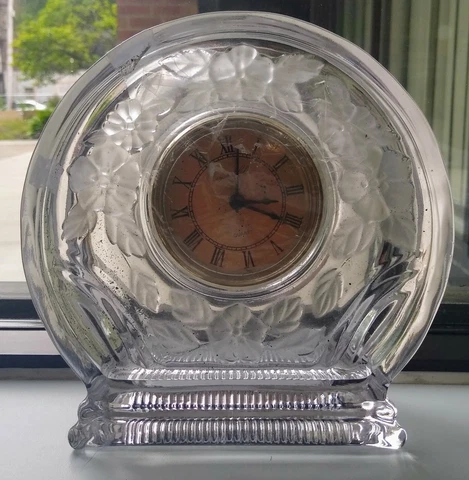 New Vintage CRYSTAL CLEAR STUDIOS Frosted Glass Floral Quartz Battery Clock Cover