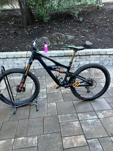 mountain bike - Picture 1 of 5