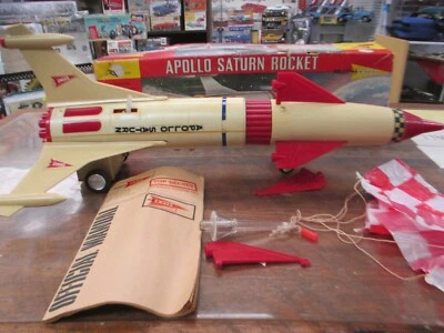 PROJECT SWORD SATURN ROCKET - BATTERY OP - Image 1 of 4