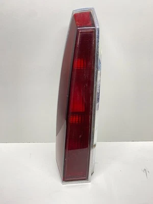 82-83 LINCOLN CONTINENTAL CONDUCTOR TRASERO IZQUIERDO LUZ TRASERA OEM, 166-01084 Foto 1 de 4