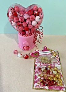 Pink Valentine's Day Mini Candy Dispenser with Beads, Heart Gumball Machine - Picture 1 of 5