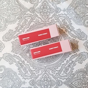 H&M Matte Colour Lipstick Bundle X2 Vivid Finish Shade Scarlet Starlet Brand New - Picture 1 of 3