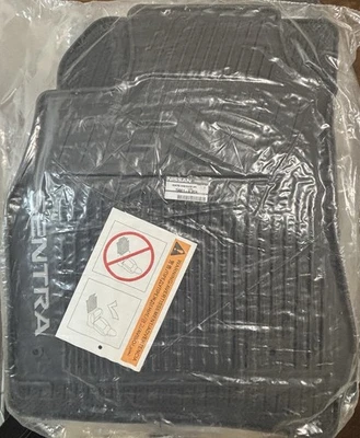 Alfombrillas de goma negras para todas las estaciones Nissan Sentra - T99E1-6LB0A nuevas OEM Foto 1 de 3