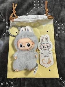 🔥 POP MART Labubu V4 The Monsters Pin For Love Alphabet Plush Pendant - C NWT🔥 - Picture 1 of 1