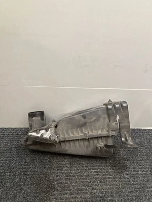 BMW X5 F15 2016 Petrol/electricity air filter box 8603092 PIP1494 - Image 1 of 4