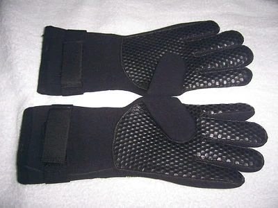 U.S. Divers Arctic Dive gloves, medium, snorkeling or SCUBA - Image 1 of 3