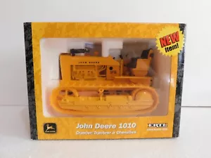 John Deere 1010 Crawler Ertl 1 16 scale - Picture 1 of 4