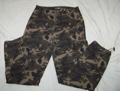 Fashion Nova Camo Pants - Size L - Image 1 of 4