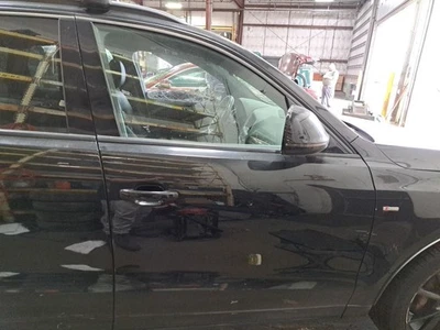 2016 Q5 Audi Right Passenger Side Front Door Assembly Color: Black Y9t Foto 1 de 4