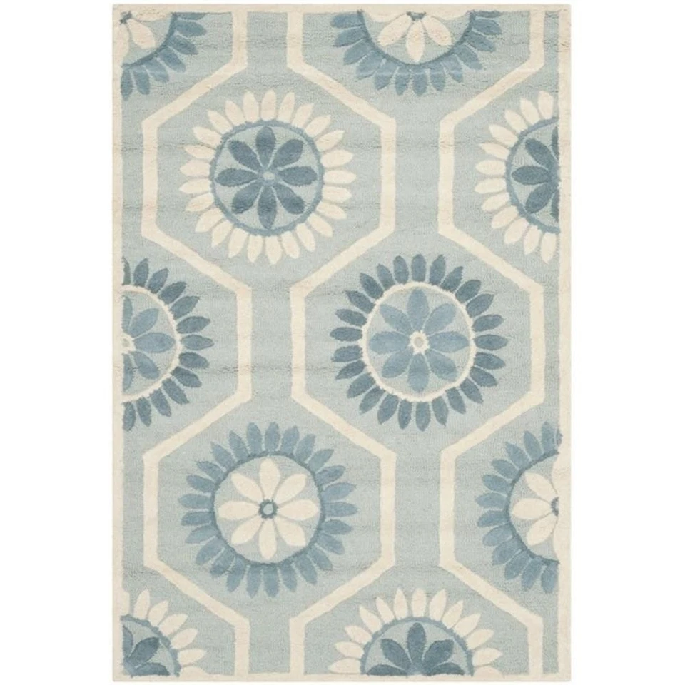 Alfombra de lana acolchada a mano Hawthorne Collections 8' X 10' en azul y marfil Foto 1 de 1