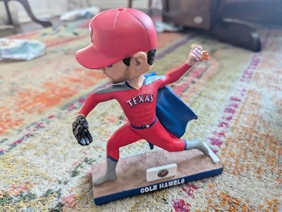 COLE HAMELS Bobblehead The ACE SUPERHÉROE Texas Rangers 2017 MLB héroe de béisbol Foto 1 de 4