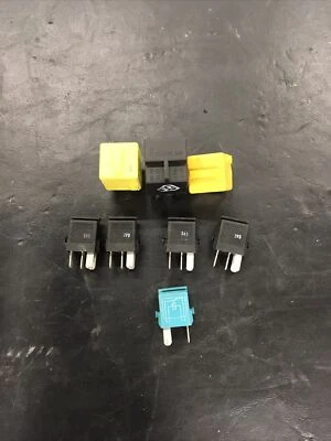 1993-2001 BMW R1100RS  Misc Relays.            240183 - Image 1 of 2