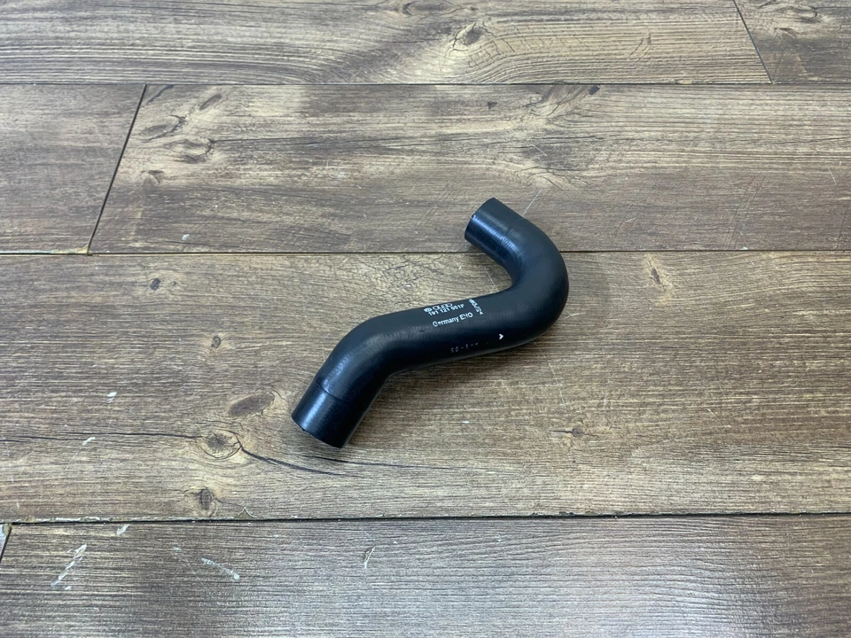 Manguera de refrigerante radiador Volkswagen Jetta Golf 1985-1992 191-121-051-F fabricante de equipos originales nuevo Foto 1 de 4