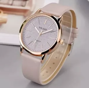 Damen Armbanduhr, Gehäuse in Gold oder Roségold, Damenuhr mit PU Leder Armband - Bild 1 von 15