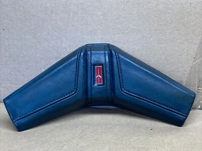 Oldsmobile Cutlass 1980 volante bocina botón pad azul usado algunos puntos Foto 1 de 4