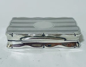 Good Quality Antique Solid Sterling Silver Snuff Box Gilt Lined 1922 - Picture 1 of 11
