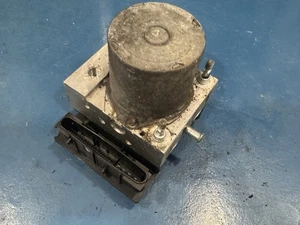 Módulo ABS Hyundai Santa Fe, OEM 58910-2B850 - Imagen 1 de 6