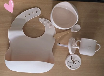 Baby Kinder Essen Trink Set BPA Frei Teller Schüssel Becher Rutschfest - Bild 1 von 2