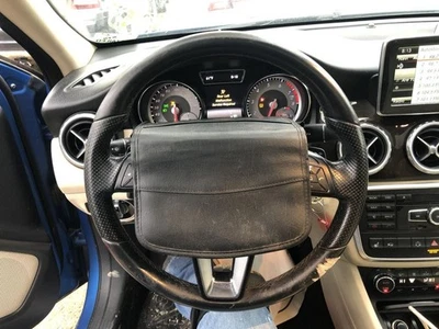 Mercedes Benz Gla250 2015 volante 945232 Foto 1 de 3