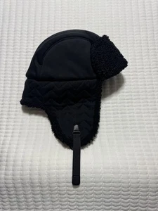 NWOT!! UGG Hat Trapper Aviator Tasman Tape Quilted Fabric Black S/M Unisex - Picture 1 of 9