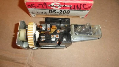 INTERRUPTOR DE FAROS NORS 1975 1976 1977 1978 1979 LINCOLN CONTINENTAL HIDEAWAY Foto 1 de 3