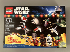 7958 ADVENT CALENDAR Star Wars lego 2011 Santa Yoda RETIRED NIB/Sealed