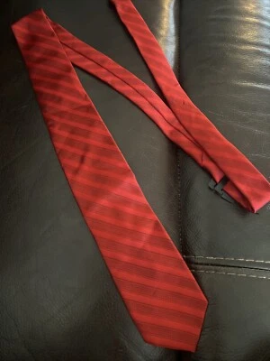 Pierre Cardin Neck Tie Mens Red Striped Polyester Wine Simple Basic Adult Narrow - Image 1 of 3