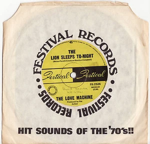 THE LOVE MACHINE - THE LION SLEEPS TONIGHT Megarare 1968 OZ only PSYCH Single!EX - Picture 1 of 1