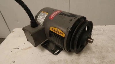 BALDOR M3108 57 FRAME INDUSTRIAL MOTOR M0047 - Image 1 of 3