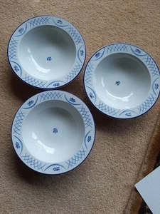 Habitat Barton 3 X Small Rimmed Bowls 18cm - Picture 1 of 5