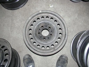 Stahlfelge BMW 3er - 6Jx15 - ET42 - 8885 BMW 3ER 3B/M3B (E36) 1180067 - Bild 1 von 2
