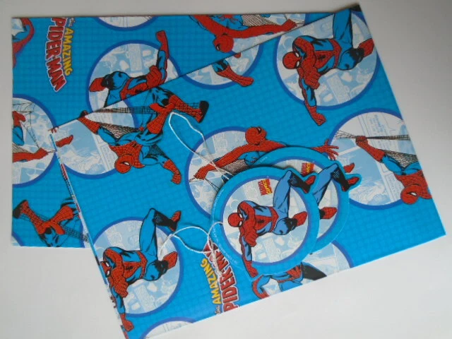 The Amazing Spider-Man Spiderman Gift Wrap - 2 x Sheets & 2 x Gift Tags NEW  - Image 1 of 1