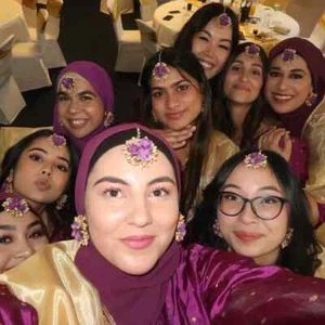 Wholesale- EARRINGS AND TIKKA, Return favors for bridesmaid Floral Bridesmaid - Picture 1 of 2