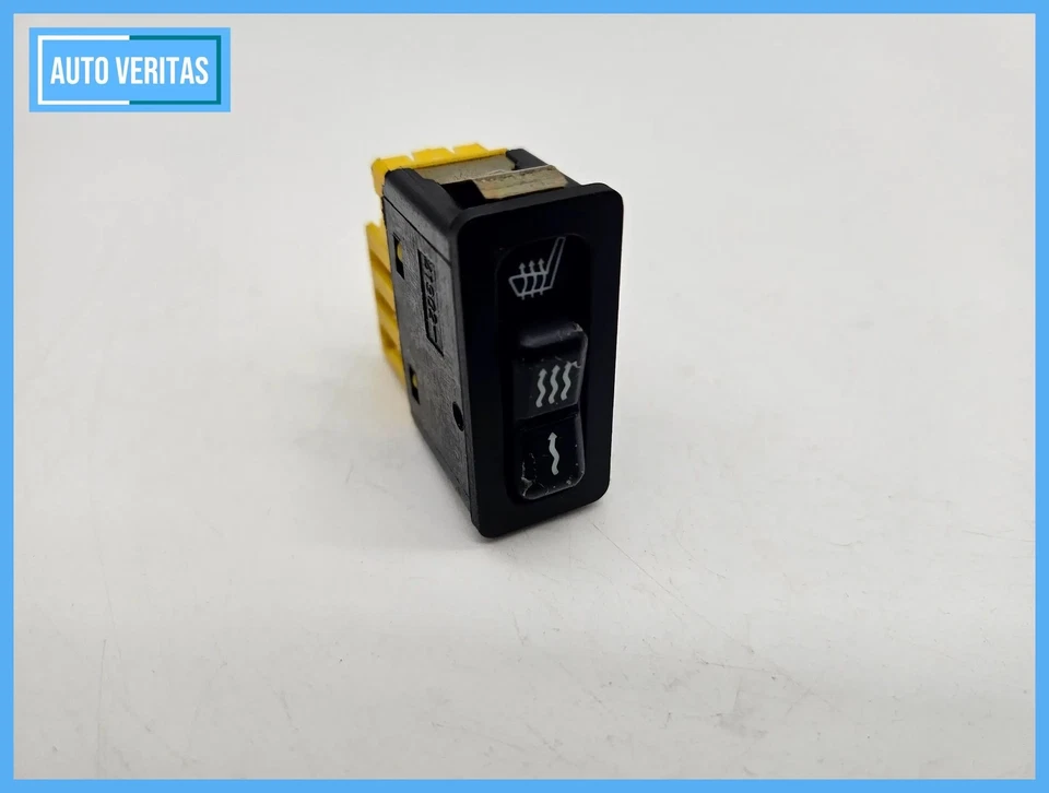 Original BMW E36 switch seat heating 61.31-1387917 - Image 1 of 4