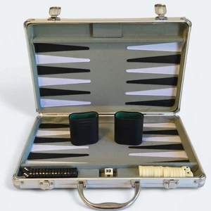 Toys R Us Pavilion Backgammon Game Metal Brief Case w/1" Checkers **COMPLETE** - Picture 1 of 10