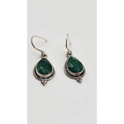 Pendientes colgantes de plata de ley 925 con piedras preciosas de esmeralda verde forma de lágrima de colección Foto 1 de 4