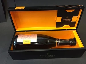 Veuve Clicquot Cave Privée Vintage Rosé 1990 Champagner 0,75l Flasche 12% Vol - Bild 1 von 4
