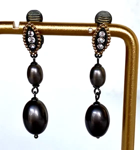 Pair of Monet Black Pearl Rhinestone Clip-on Earrings - Picture 1 of 7