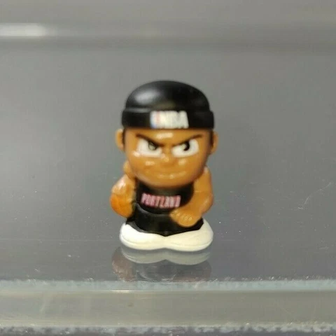RARE 1" TALL PORTLAND TRAILBLAZERS NBA SERIES 1 TEENYMATES BASKETBALL FIGURE Cover