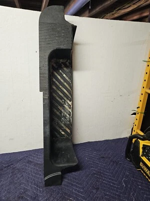 2013  Ford E-250 Right Door Sill Trim Used OEM  - Image 1 of 4