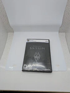 Elder Scrolls V: Skyrim (PC, 2011) Manual and Map included Free shipping - Picture 1 of 5
