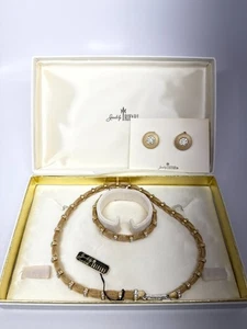 Crown Trifari parure metal Mesh gold tone Rhinestone stations signed Box EUC - Picture 1 of 12