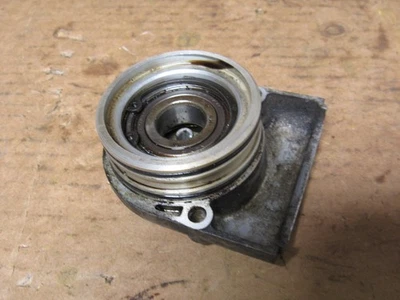 Yamaha XS 1100 F 1979 cubierta de cojinete del motor Foto 1 de 4