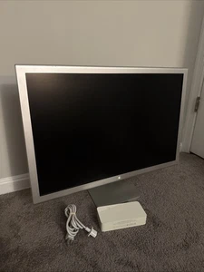 Apple Cinema Display 30" Model A1083 M9179LL/A CLEAN WORKS WELL W/ POWER + HDMI - Picture 1 of 12