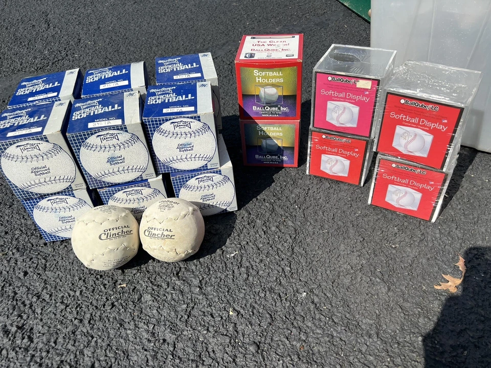 Lote de Softbol BallQube Debeer Macgregor (Leer Descripción) Foto 1 de 4