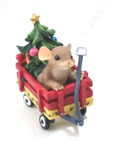 Wagon Figurine "All Ready To Get Christmas Rolling" Charming Tails Xmas (Mouse) - Picture 1 of 7